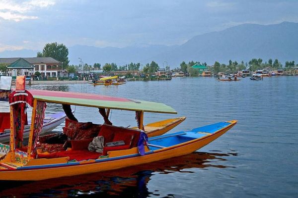 assets/images/web-images/packages/kashmir.jpg